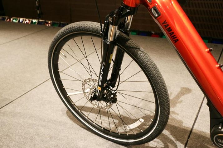 27.5×2.0C`̑߂̃XbN^C𑕒Btgɂ́ASR SUNTOURuNEX-E25ṽTXyV𑕔Ă