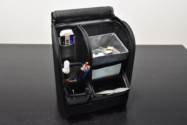 Kv̐c[pɁufeN[R{v́uubNvI ߂̃fUCiCt₩΂jbp[AuꏊɍfJ[V[gȂǁAgpc[ׂ͂ăXbL[ł܂BuAKv̂߂ɍꂽ̂ł́HvƂ炢ATCYsb^B̃yP[XjbgƉȄP[XjbgʁXɎoĎgpAgCRɃCAEgƤƂ̎ނꏊɍ킹ăJX^}CYł̂ꂵAgC30°΂߂ɌX̂ec[o₷čōI