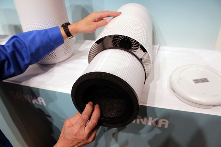 {̉JĎotB^[iʐ^17pjB傫ȃzRubNvtB^[AԕPM2.5Ȃǔq鍂\HEPAtB^[ACɂȂjICEL銈YELtB^[3w\ł