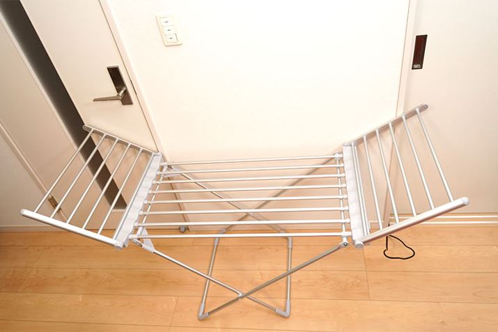 �L����Ɓc�c�܂������ڂ͕��ʂ̕����X�^���h�ł���