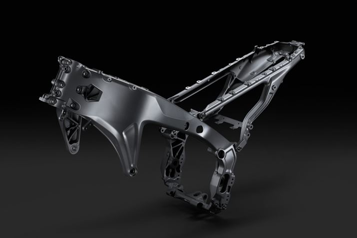 t[P̂ŌƁAX[p[X|[cȂǂɍ̗pĂ^Cṽt[ƎɂȂĂ邱Ƃ悭킩Bi萫Ƒčɑ傫vĂ镔