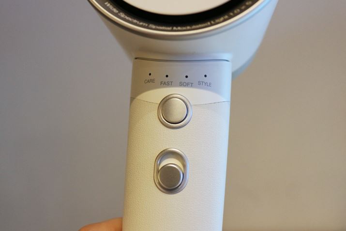 [h́A{^Đ؂ւdlBuCOOLv[h̕\͂܂񂪁A[h؂ւ̃{^𒷉ƁAMĂȂo܂