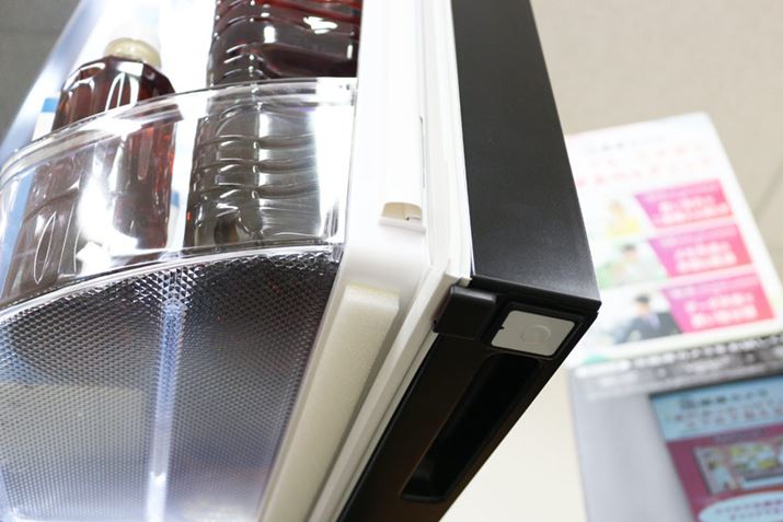 蓮ŎBe邽߂̃{^́AEhAɑ