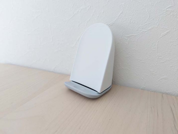 ƋȐꂽfUCł炩ۂ^uPixel Standv