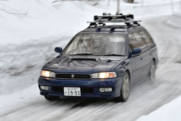 ȎqbgƂȂ2ڃKVB́A^[{GWڂGTO[hlCBATɂ́uVTD-AWDvڂAX|[cJ[IȃnhO炵̂lCƂȂR̂ЂƂ