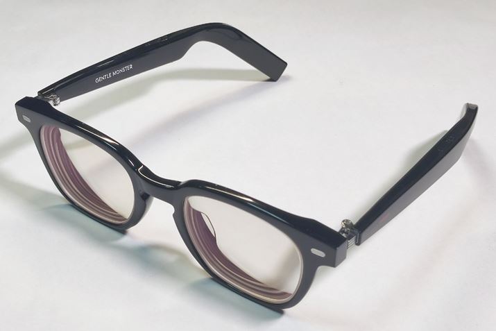 t@[EFCuHUAWEI X GENTLE MONSTER Eyewear IIviʐ^̓Kl^Cv́uSMART KUBOvj
