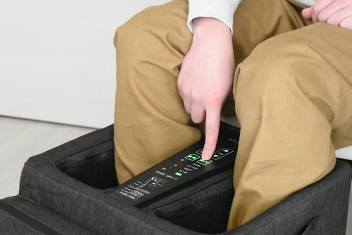 ̊Ԃɑ암ʒu邪A쐫ɕsւ͊ȂB{^ƑIꂽΐFɌ̂ŁAō邱Ƃ͂Ȃ낤