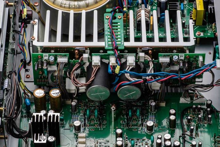 p[ɂ́AtfBXN[gdAҌ^pvbVvEp[Av̗pBgWX^甭MfgUMāAgWX^̓肳邽߁AȃA~oނ̃q[gVNɓ̃v[gǉ݌vƂĂ