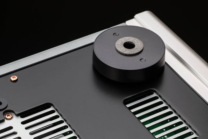 CV[Vɉ3mm̃{gv[gǉBCV[^[dgX̌ŒɓɑlWpȂǁAוɎ܂œOꂵPs