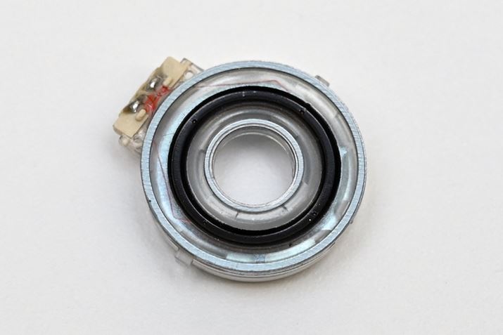 uLinkBudsvɎgĂ郊OhCo[BU̑fނǂAUʂ҂Ƃŉmۂ