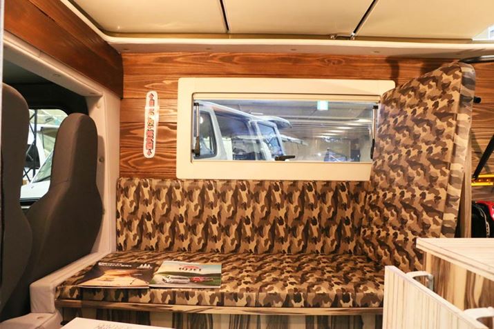 ̓OnEX̂悤ȕ͋CBx`V[gWJƃxbhɂȂ