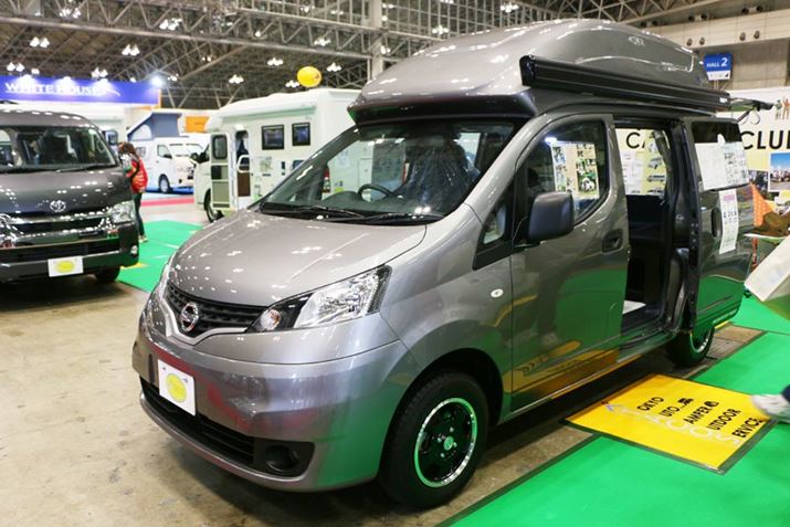 VNTuobe[WĂAi4,325,200~BWԗ̓IvṼA~zC[ii682,00~j𑕒Ă