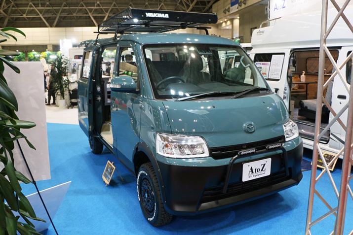 tgAbvȂǂ̃JX^}CY{Wԗ4,043,700~BȂAtgAbvȂǂ{ĂȂfuAeiEvii2,838,000~j