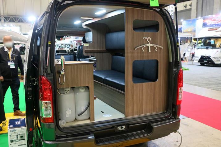 V[g̊ԂɁA]ԂȂǂς߂Xy[X̂́BԊOŎgV[Ă