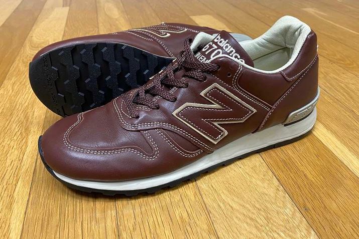 j[oXuM670v́uuEviiԁFM670BRNjBj[oX̌ICXgAł̔̔íA29,700 ~iōj