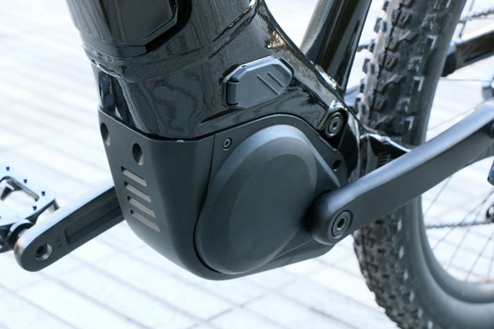 It[hsłe-MTB炵AhCujbgɂ̓Jo[Ă