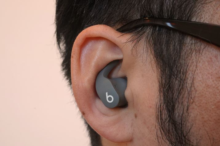 uBeats Fit Prov͎̍aɃKb`ƌŒ肳^Cv