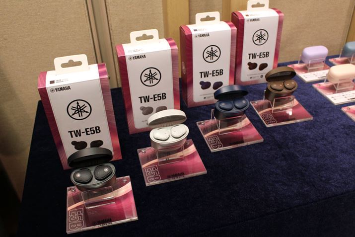 ubNAOCAu[AuE4FCAbvBjE킸A܂܂ȃ[U[ɍȃVbNȐF