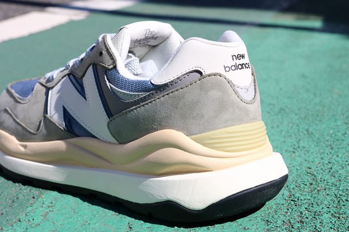 yʐ^zkobNƃbV̑fރRrl[VɁAˑfނǂ yʐ^zpɂ́Au574v̖ʉecȂAEF[r[ȃ\[ŐVNȕ͋C