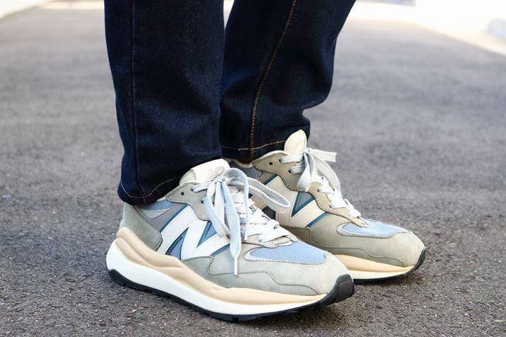 j[oX́uM5740 LLGv𒅗p