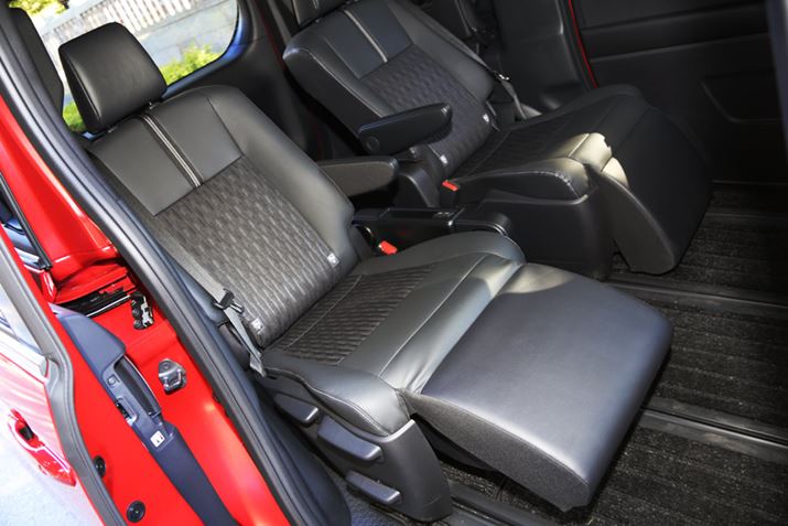 7ldl2ڃV[gɂ́ALveV[g̗pĂBɁA[J[IvVpbP[ẂuKփpbP[Wv𑕒ƁuIbg}vt2ڃV[gɂȂ