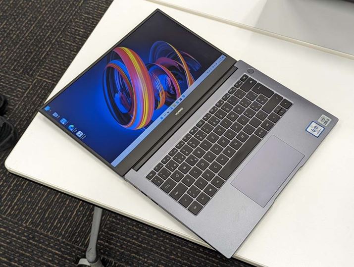 qW180°܂ŊJ߁AΖʂł̃~[eBO⏤kŕ\êɖ𗧂܂