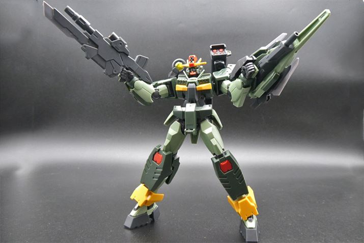 AjɂSe˃X^CČ\B̃A[YV[hƏdāAԂ̃|[YŒ͖ł