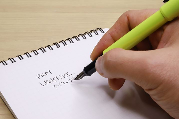 ́AuFvƁuMv2ނCAbviʐ^́uMvjBt[肵ď₷ł