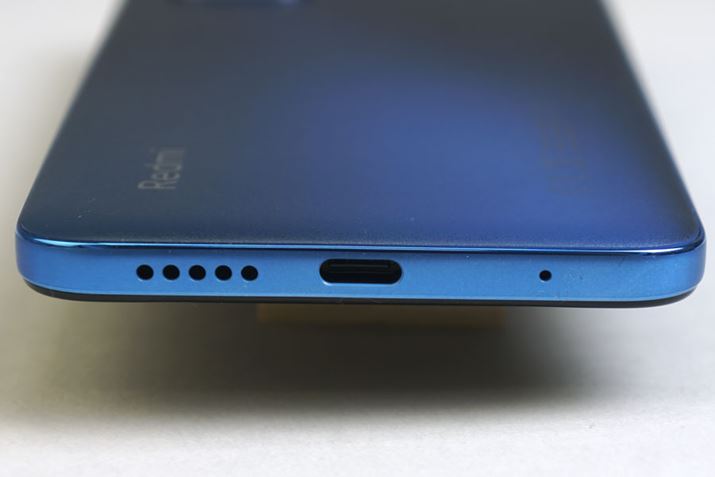 ʂ́Aʐ^Xs[J[AUSB Type-C|[gƂzu