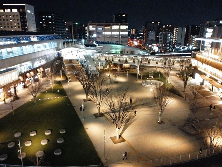 ߂̖iBeBnCCgтĂقA\}̔ȕωŃzCgoXe󂯂₷B莝20VbgقǎBɒ[Ȏu͌ȂBLpJɌ蒷ԘĨiCg[h邪Aꂭ炢̖邳Ȃʏ탂[hł\낤