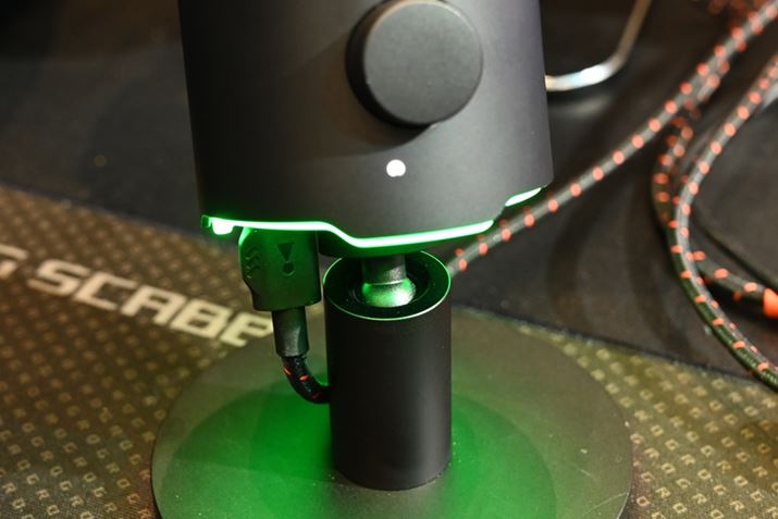 {̒ʂLED̔zF_^C~OȂǂuQuantumENGINEvŐݒ\