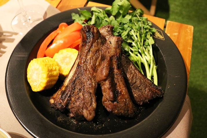 t̂Aȕɂ񂪂W[V[ɏĂグƂ̂