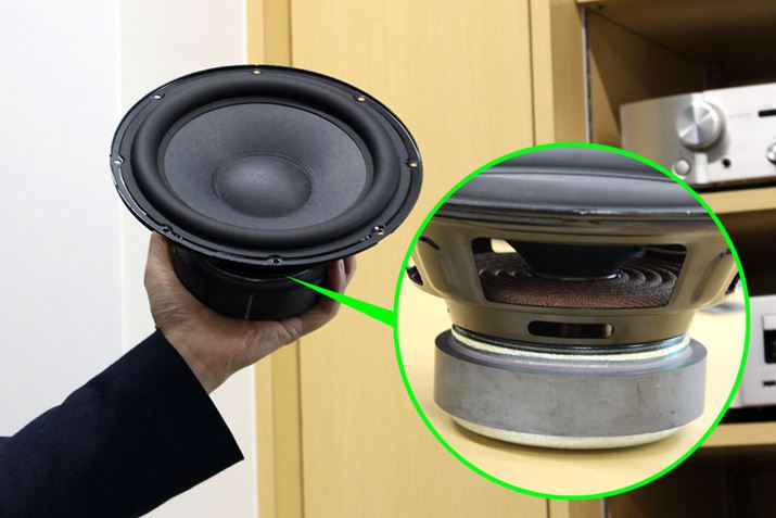 20cmE[n[jbǵA30mm̌obtł}EgBjbg̃{CRC𒷂߂ɂċ쓮̃Xg[NɑΉBŃp[AvɕׂȂ݌v