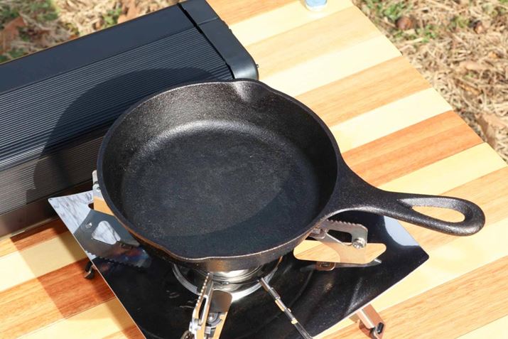 gpXLbg6-1/2C`i16.5cmjƋK̃TCYłAXLbg̎肪KX{x̓ĂP[XjbgɂȂ悤ɍڂ܂傤