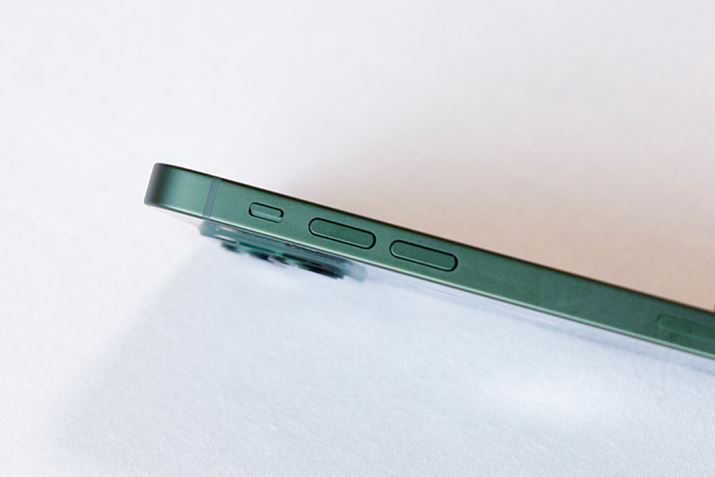 A~jẼt[̃O[́AKXZ߁B̋ł͖邭܂