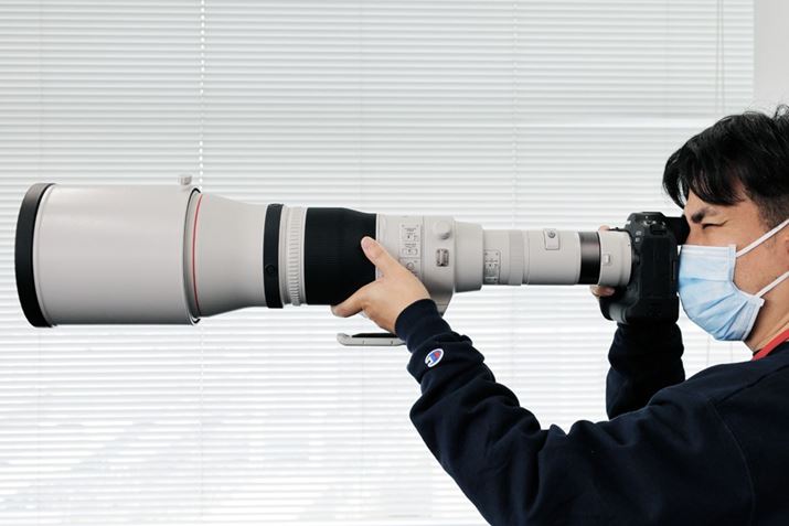 uRF1200mm F8 L IS USMvɃYt[huET-160iWIIIjvƁuEXTENDER RF2xv𑕒