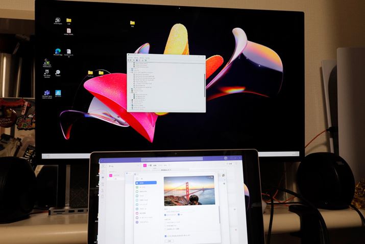 ݊͂ȂAWindowsp\RłȂ삷B͐؂ւȂ̂ŁAMacWindows̗ŎgꍇThunderboltP[uւȂ΂ȂȂ