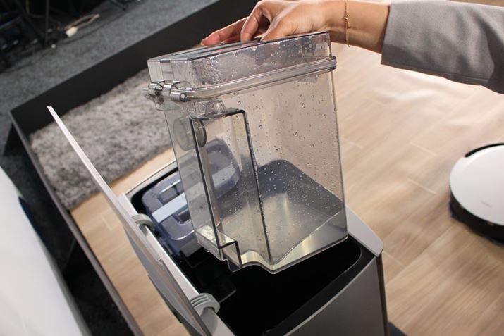 ^N2ނ𓋍ڂĂA{bg|@{̂ɋ邽߂́u^NvƁAbv̐򎞂ɉꂽ𗭂߂Ău^Nv܂Beʂ͂ꂼ4L