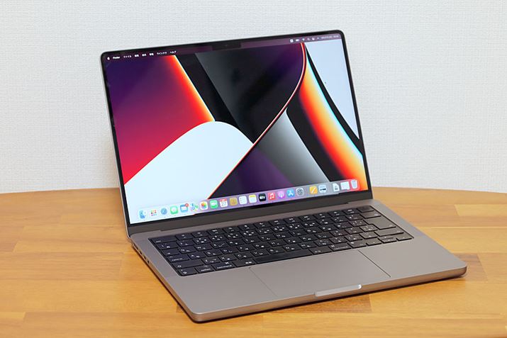 14C`MacBook Pro͌gѐƃp[𗼗\ȃf