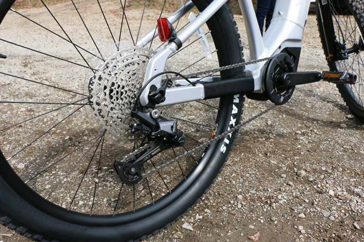 ϑMA̓V}m̃}EeoCNṕuDEOREvO[hBÂ݂12iŁAϑ̕傫Ƃ邱ƂŌoɂΉ