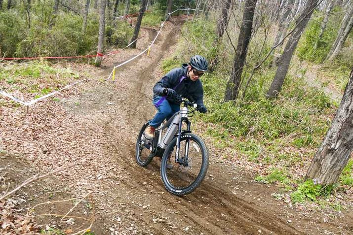 oł̃ObvAgN90NmƋ͂ȂƂĊyɓoB̍ۂɁAtg̉׏dĂ܂ƂȂ