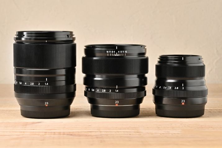 uXFYvł́AuXF23mmF1.4 R LM WRvi摜jAuXF23mmF1.4 RvijAuXF23mmF2 R WRviEj3{œ_23mmYƂėpӂĂBuXF23mmF1.4 R LM WRv́A\ƂāA]fuXF23mmF1.4 RvS15mmi14.8mmjقǒȂĂBőáuXF23mmF1.4 R LM WRv̂ق5mmZ