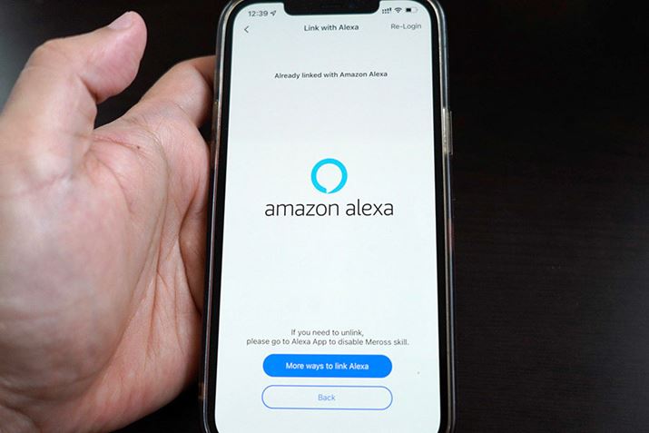 uWorks with AlexavF󂯂Amazon AlexaΉił