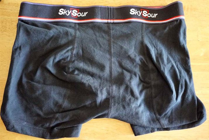 Kɂc3{̃SĂAKグ悤ȊŃz[hĂ܂