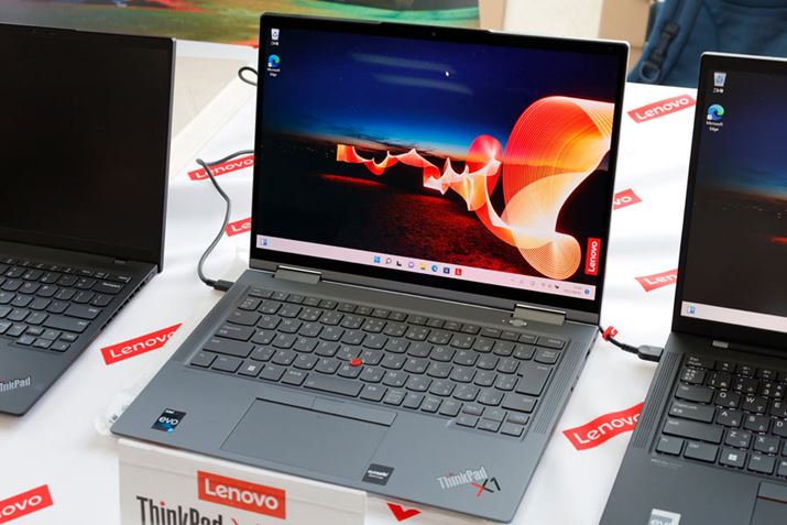 ThinkPad X1 Carbon Yoga Gen 7