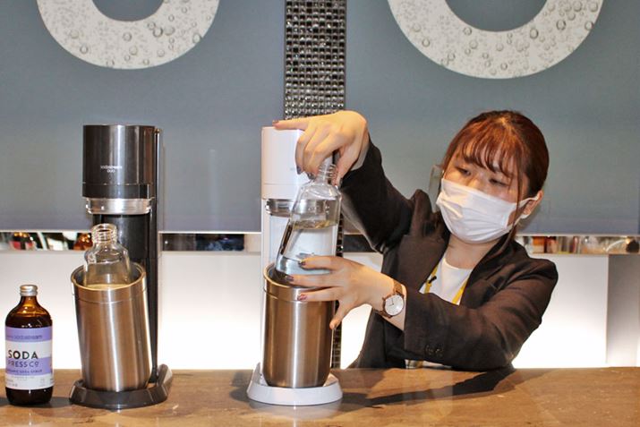 Vo[̃tXRɃ{gZbgAY_wbh낵A{ǧ𑕒BtXR͂ǂCN[[̂悤ȎA܂