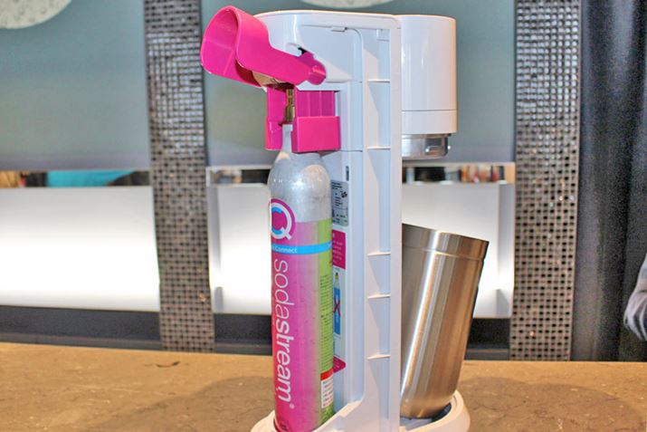 {̗̃Jo[OƁAKXV_[̎tڌBN2ɔꂽuTERRAiejv̗pꂽ΂̐VZpAV_[NCbNRlNgisNV_[jpĂA˂܂Ƀ^b`ŃZbgłdl