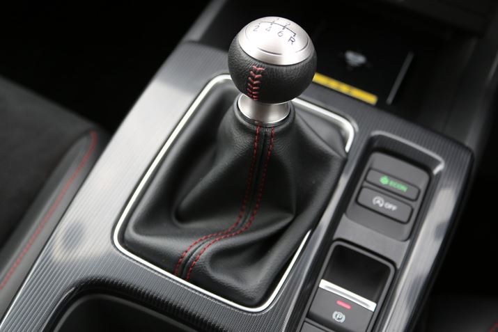 V^uVrbNvł́AVtgmu₻ׂ̎͂̍ȉȂǂɂĂAăfUCĂ