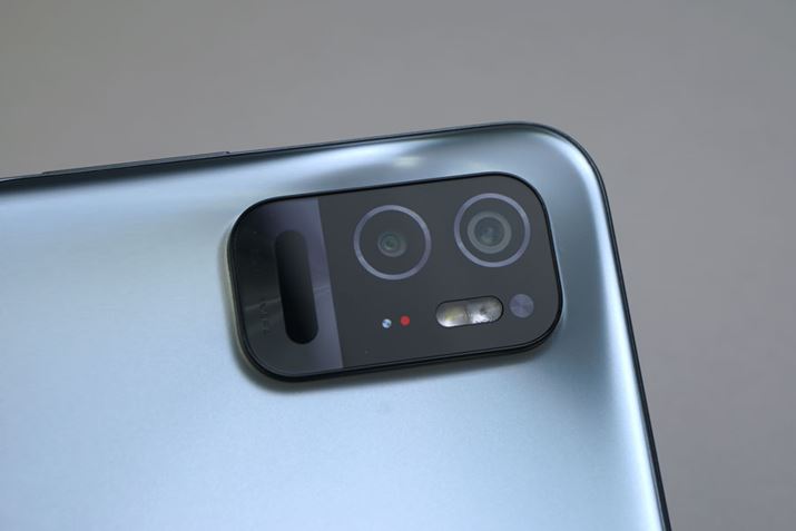 CJ5,000f̕WJƐ[xZT[̑gݍ킹BfL^͕̂WJ