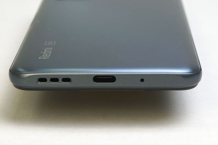 {fBʂɂUSB Type-C|[g𑕔